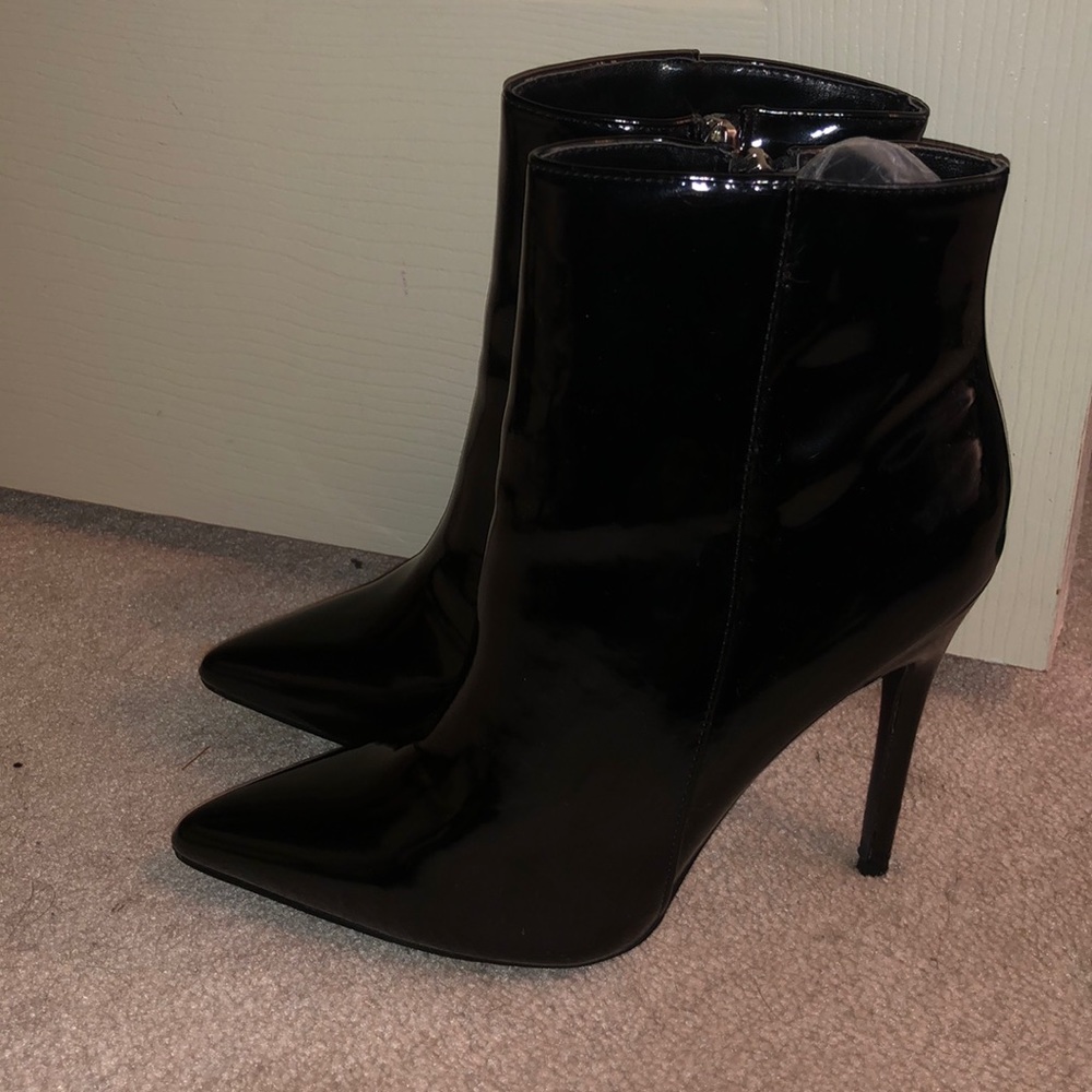 Chic shoes